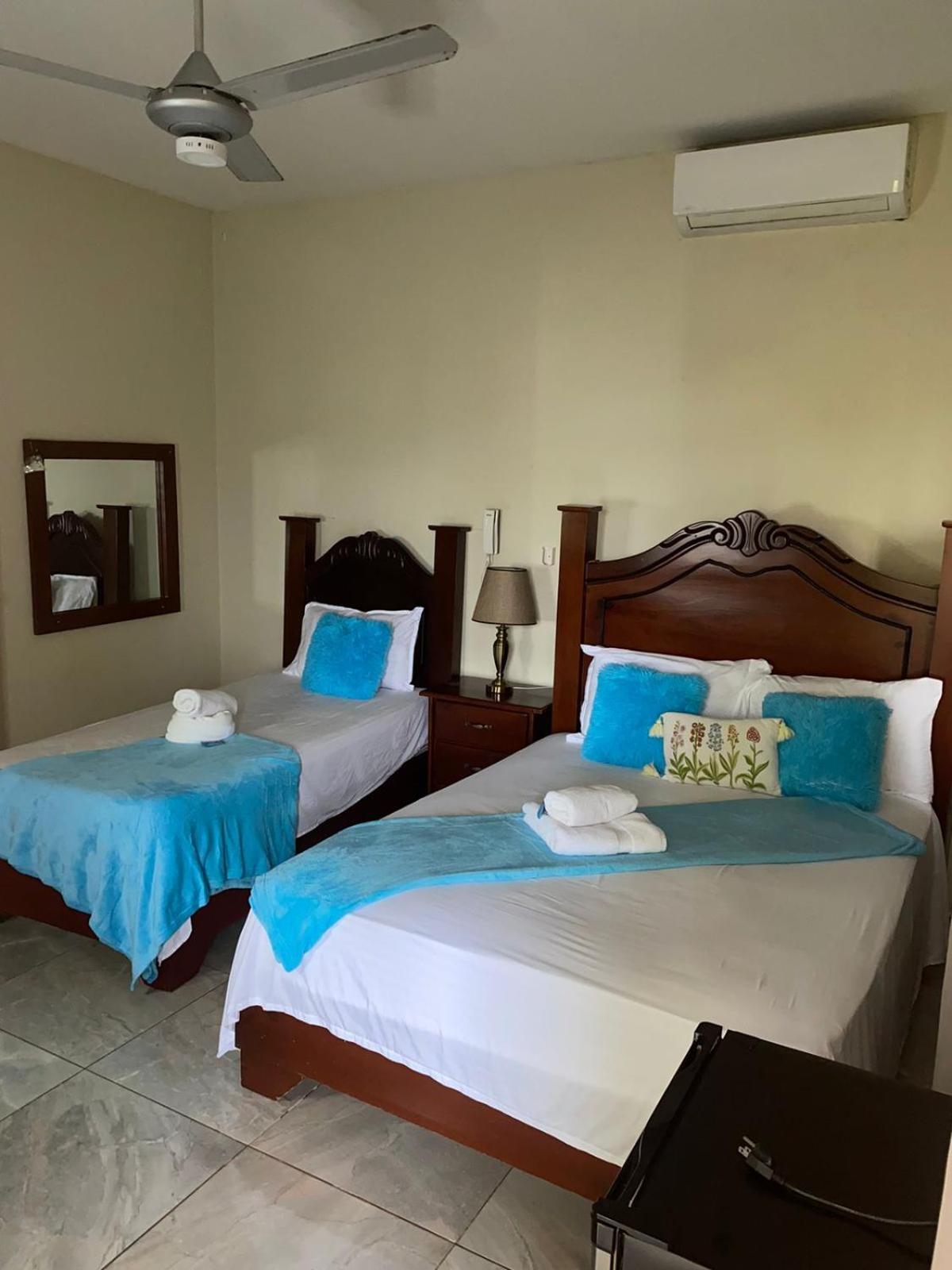 Hotel Enrique II Zona Colonial Vista Al Malecon Santo Domingo Eksteriør billede