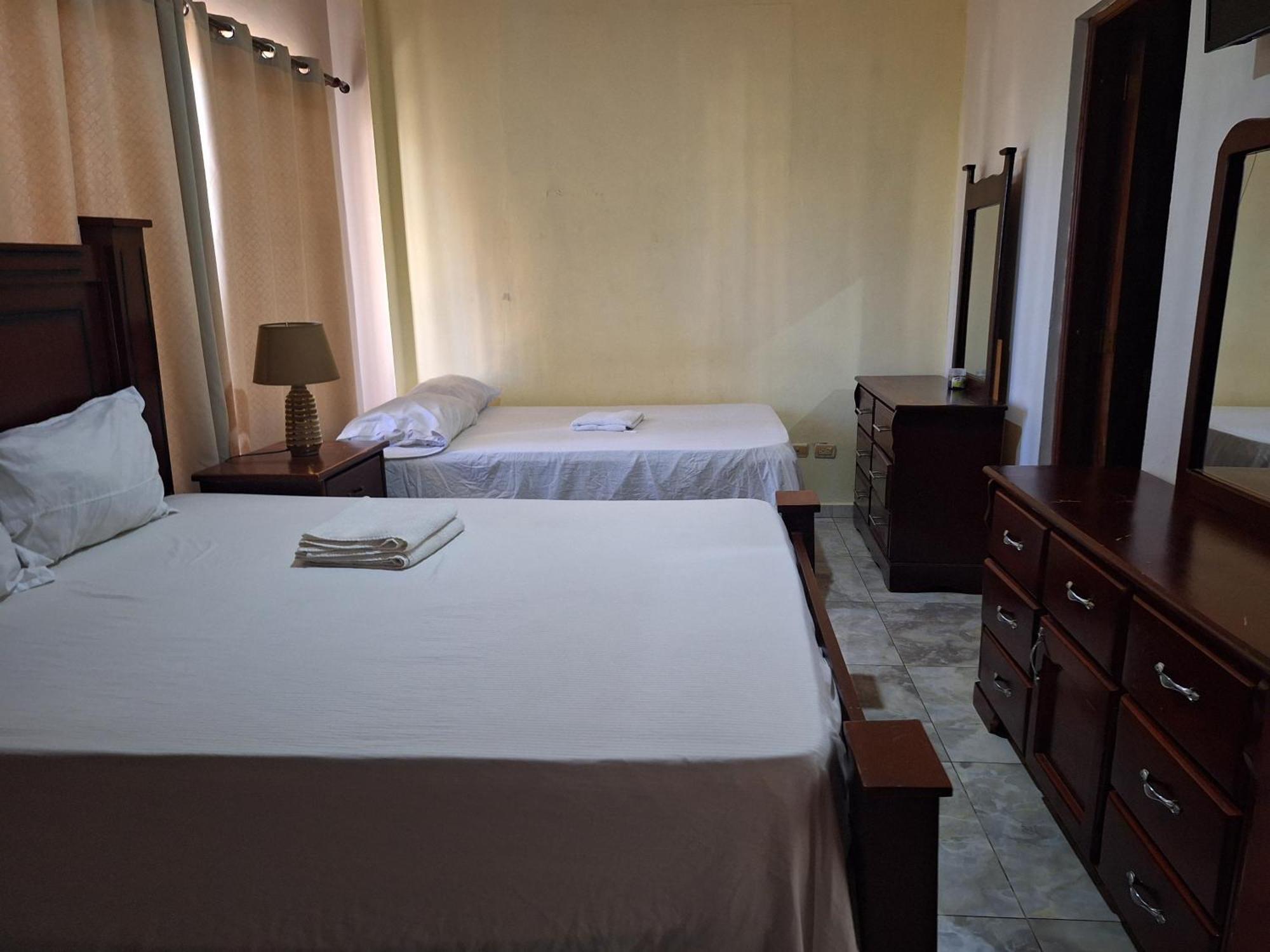 Hotel Enrique II Zona Colonial Vista Al Malecon Santo Domingo Eksteriør billede