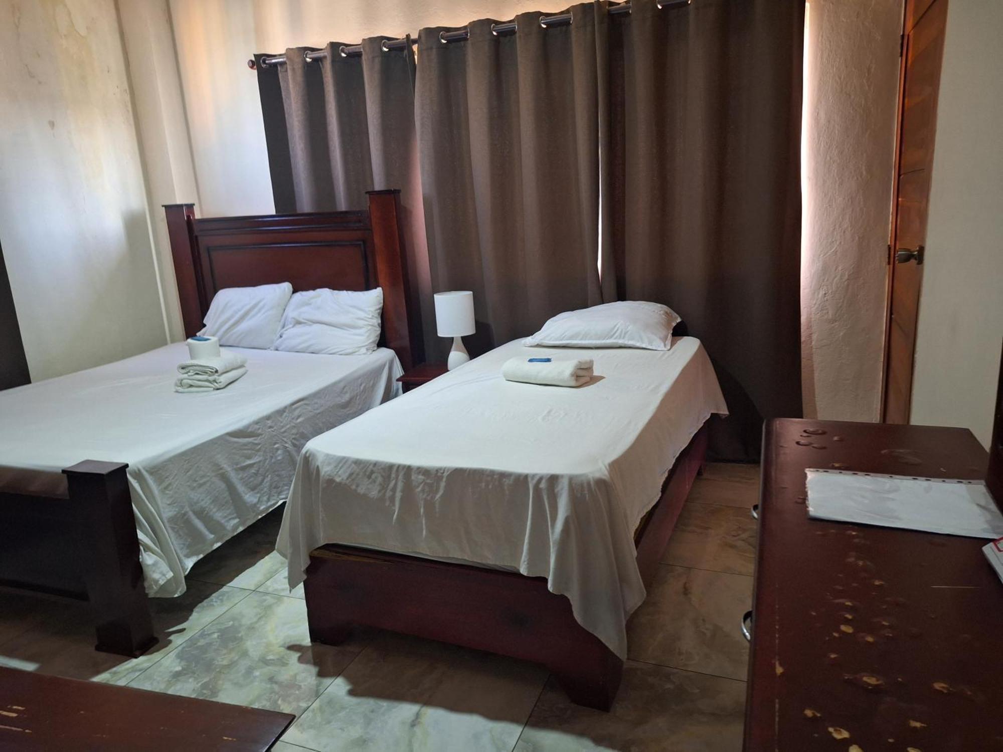 Hotel Enrique II Zona Colonial Vista Al Malecon Santo Domingo Eksteriør billede