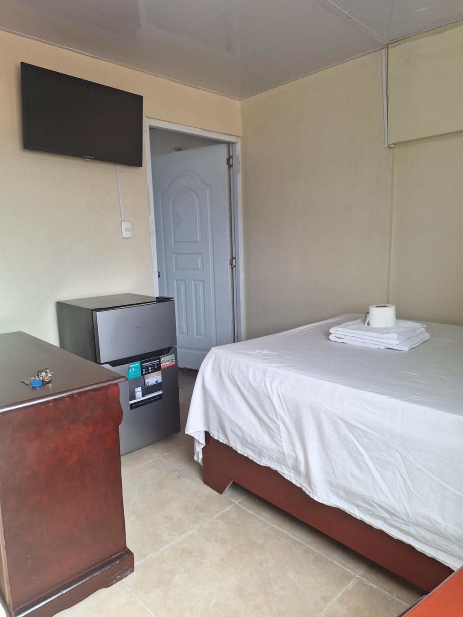 Hotel Enrique II Zona Colonial Vista Al Malecon Santo Domingo Eksteriør billede