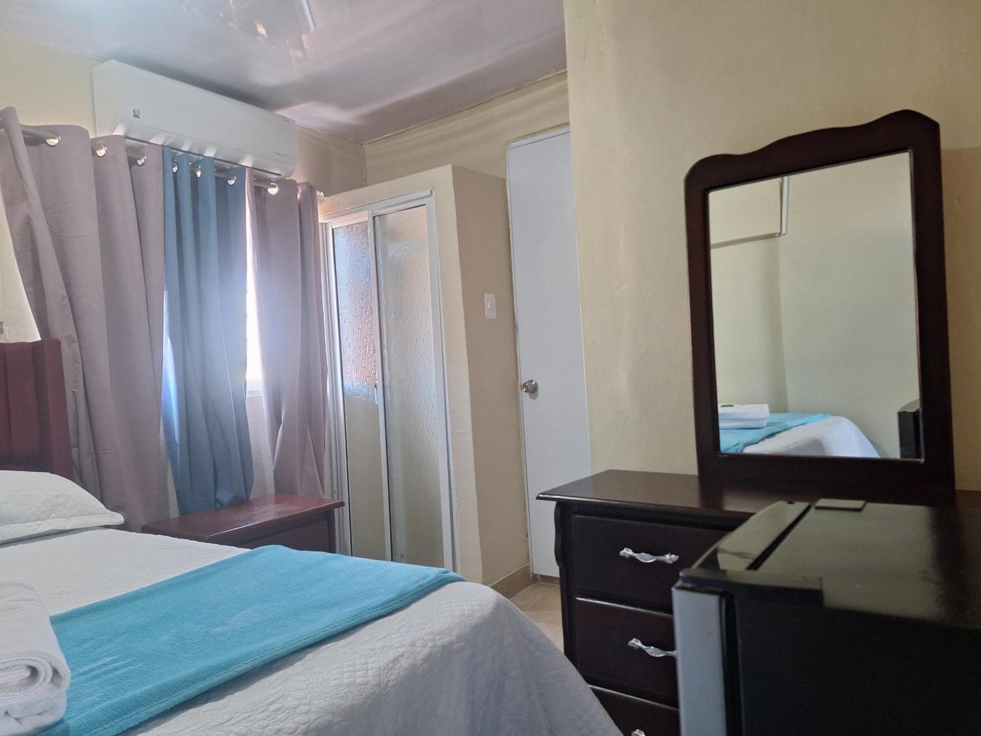 Hotel Enrique II Zona Colonial Vista Al Malecon Santo Domingo Eksteriør billede